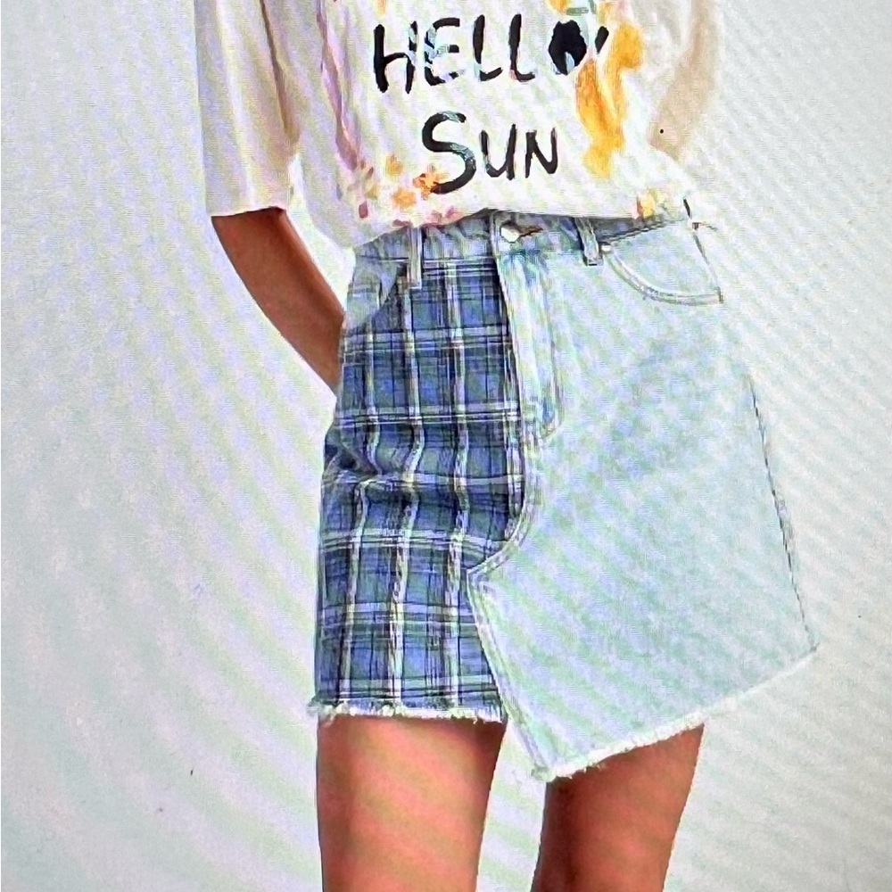 Easel Blue and White Asymmetrical Mini Skirt